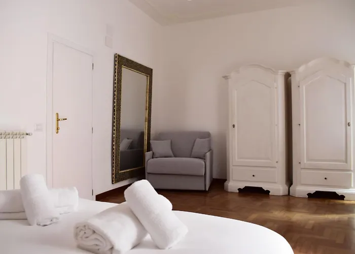 Apartment In Campo De' Fiori *